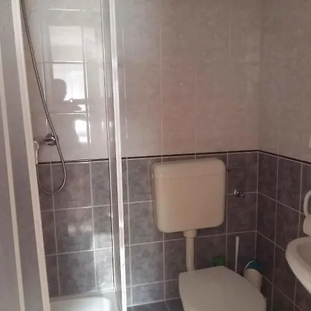 In - Balaton 18812 Gyenesdiás