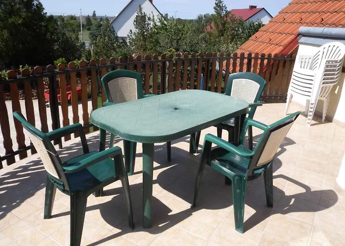 Apartman In - Balaton 18812 Gyenesdiás