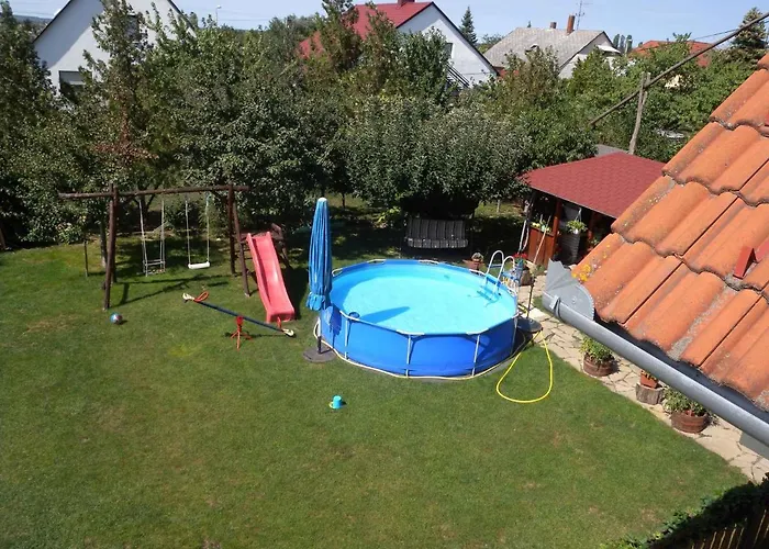 In - Balaton 18812 Apartman *